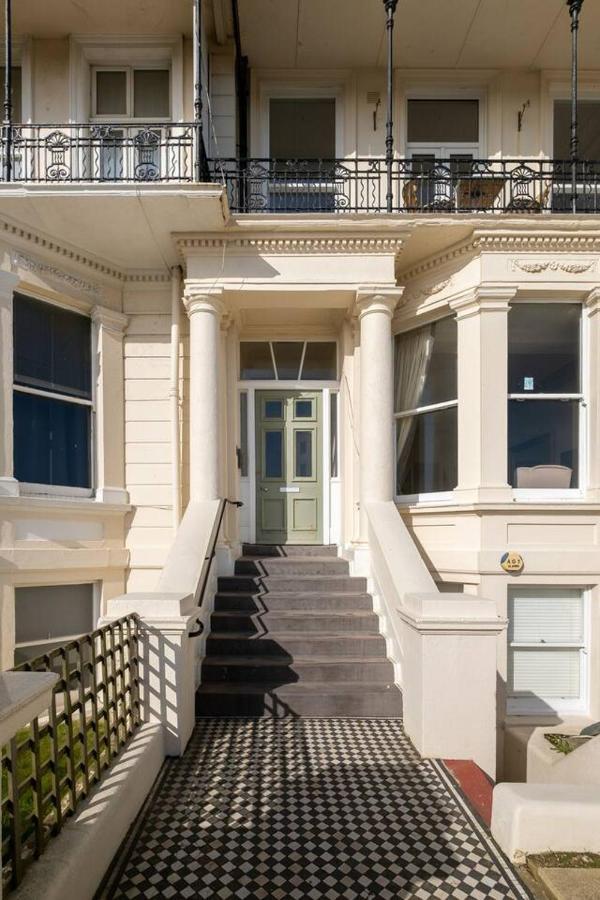 Appartement Spectacular Sea Views! Stylish Apt With Balcony à Hove Extérieur photo