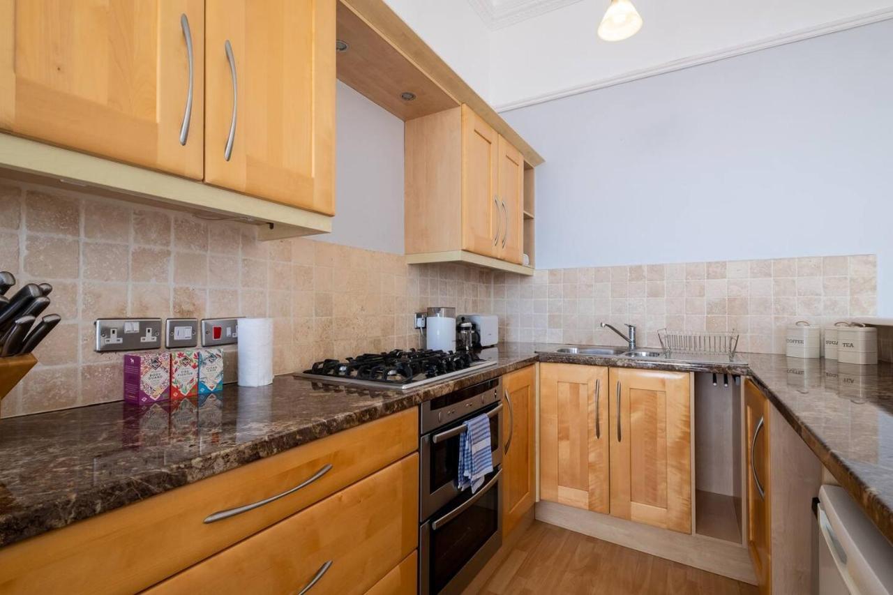 Appartement Spectacular Sea Views! Stylish Apt With Balcony à Hove Extérieur photo